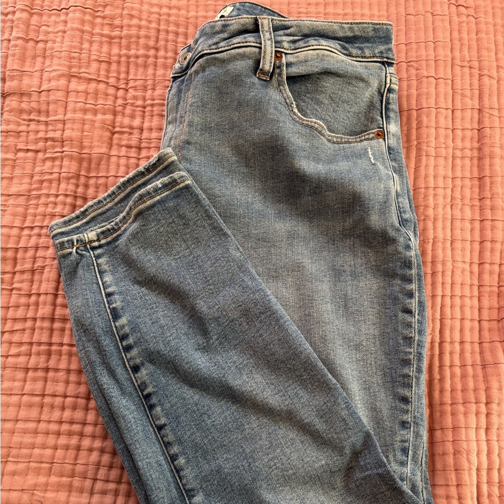 NWOT Abercrombie & Fitch Curve Love Skinny Jeans